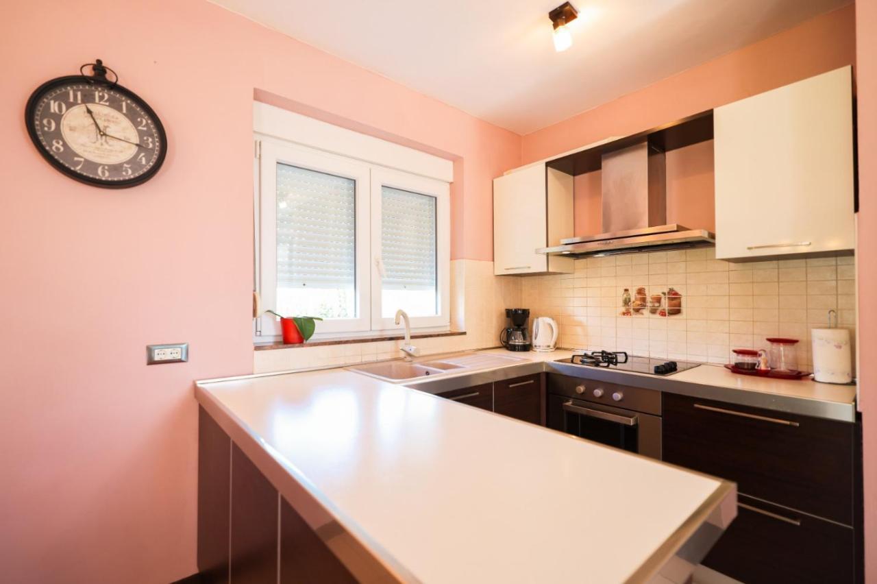 Holiday Home Cvita Sukošan Eksteriør bilde